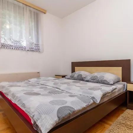 Draguljica Апартаменты